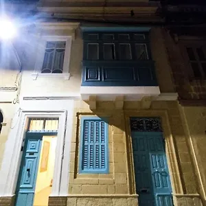 Dhara House Malta Bed & Breakfast
